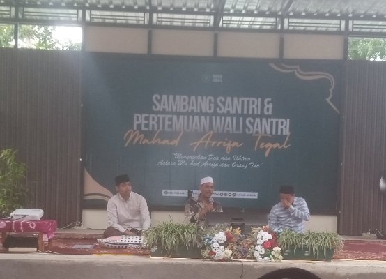 Menyatukan Doa dan Ikhtiar, Ponpes Ma’had Arrifa Tegal Gelar Sambang Santri dan Pertemuan Wali Santri
